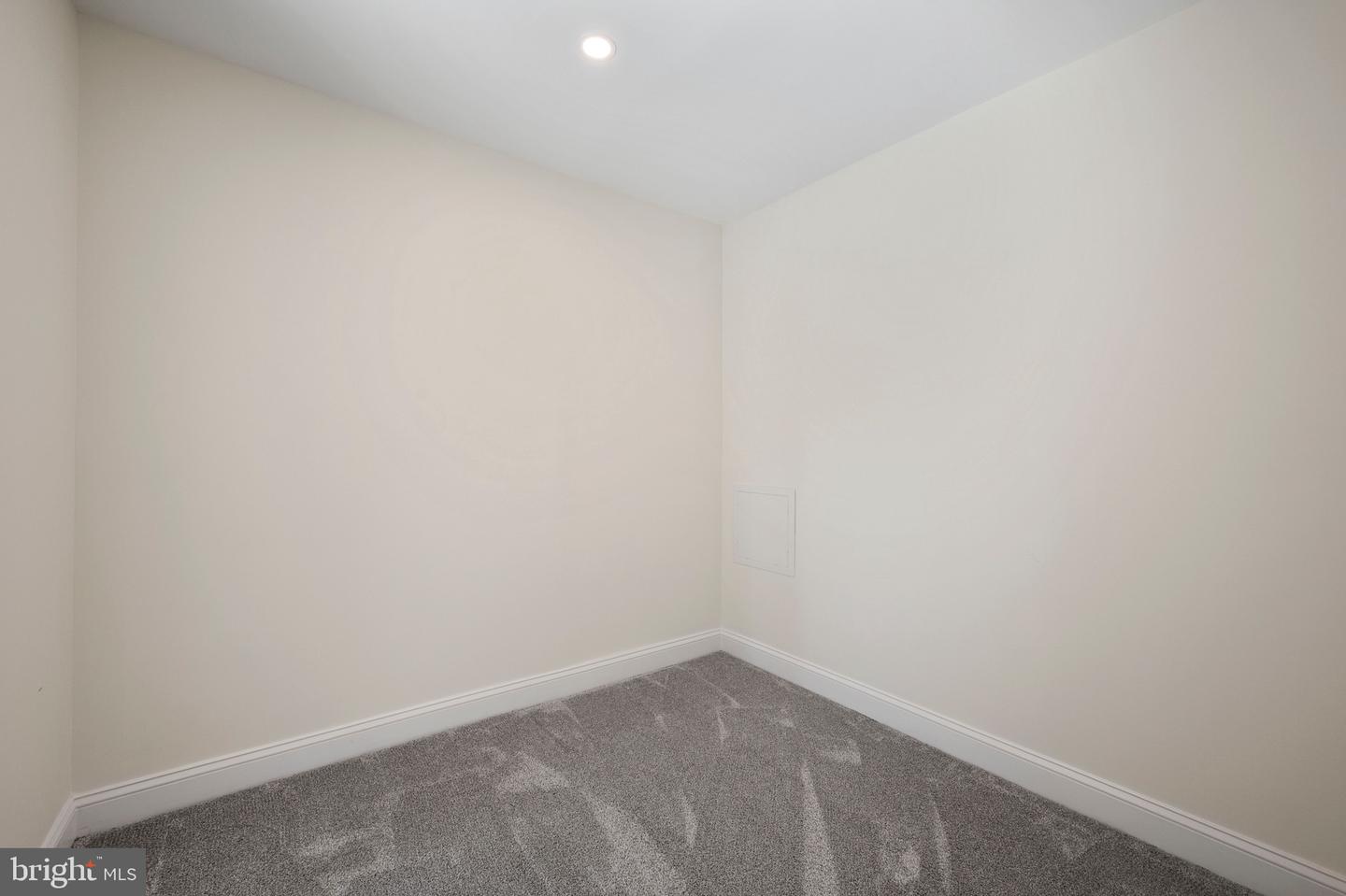 708 Hankin St Property Photo 15