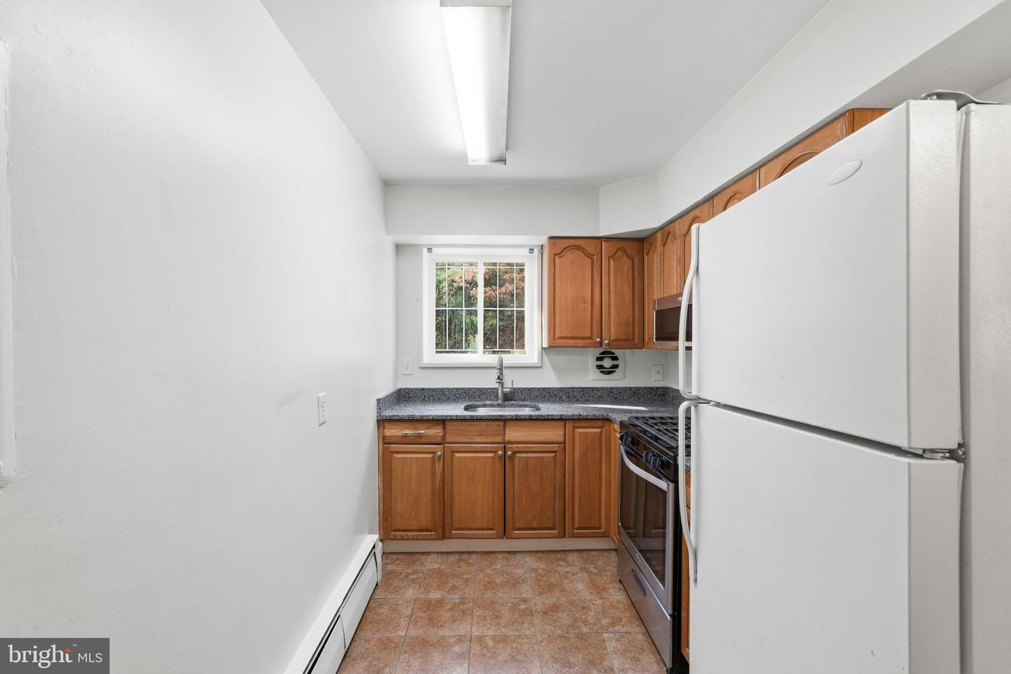 7738 Maple Ave #6 Property Photo 6