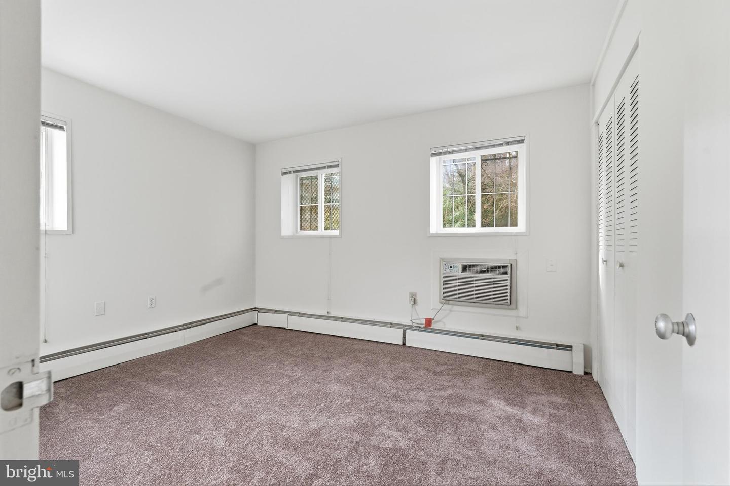 7738 Maple Ave #6 Property Photo 11