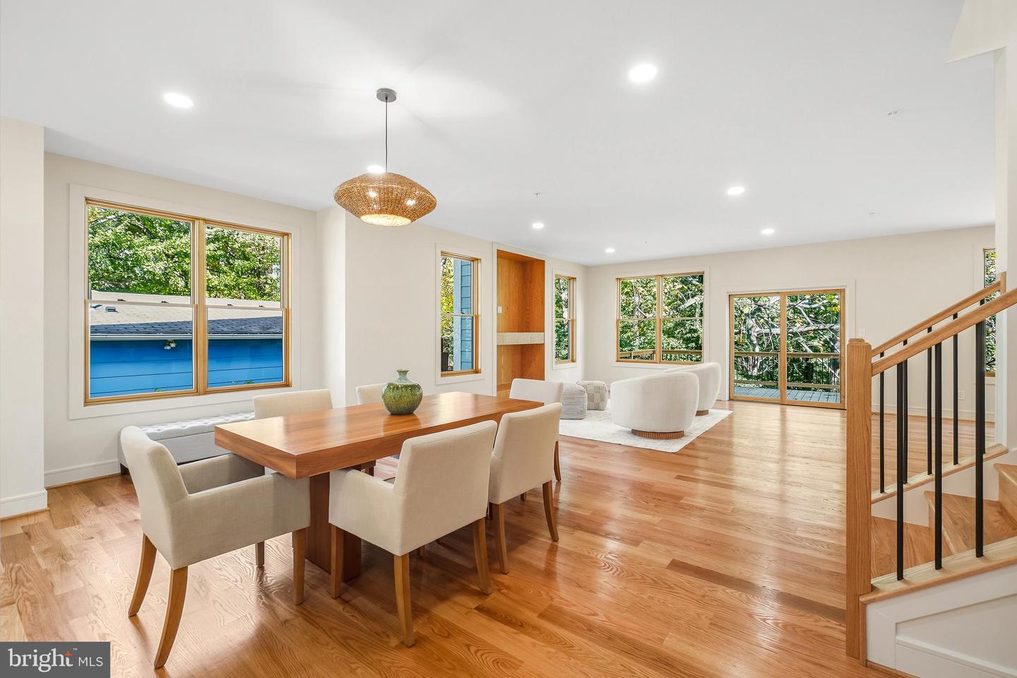 110 Geneva Property Photo 7