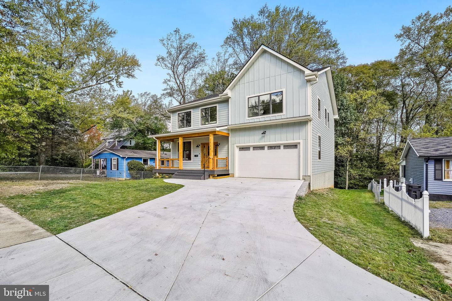 110 Geneva Property Photo 54