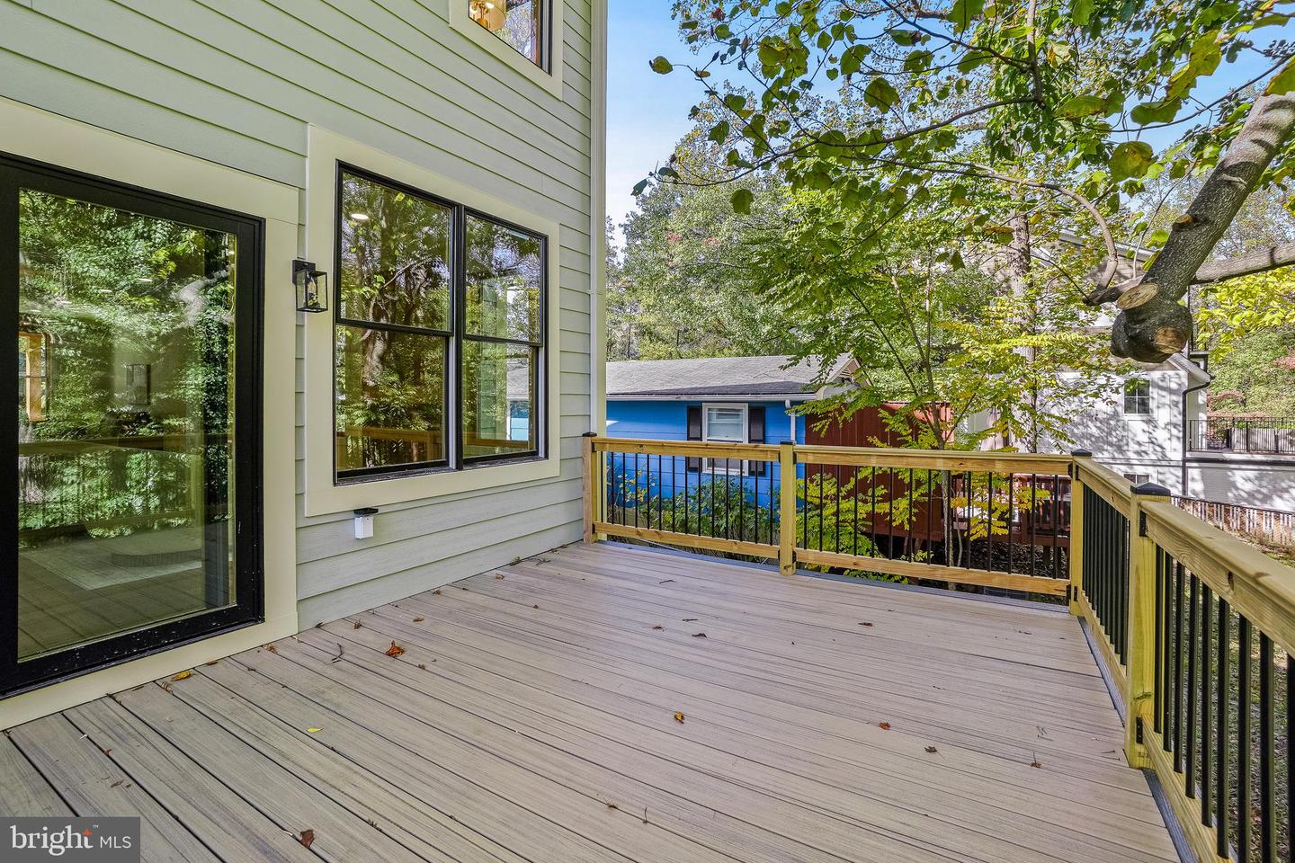 110 Geneva Property Photo 56