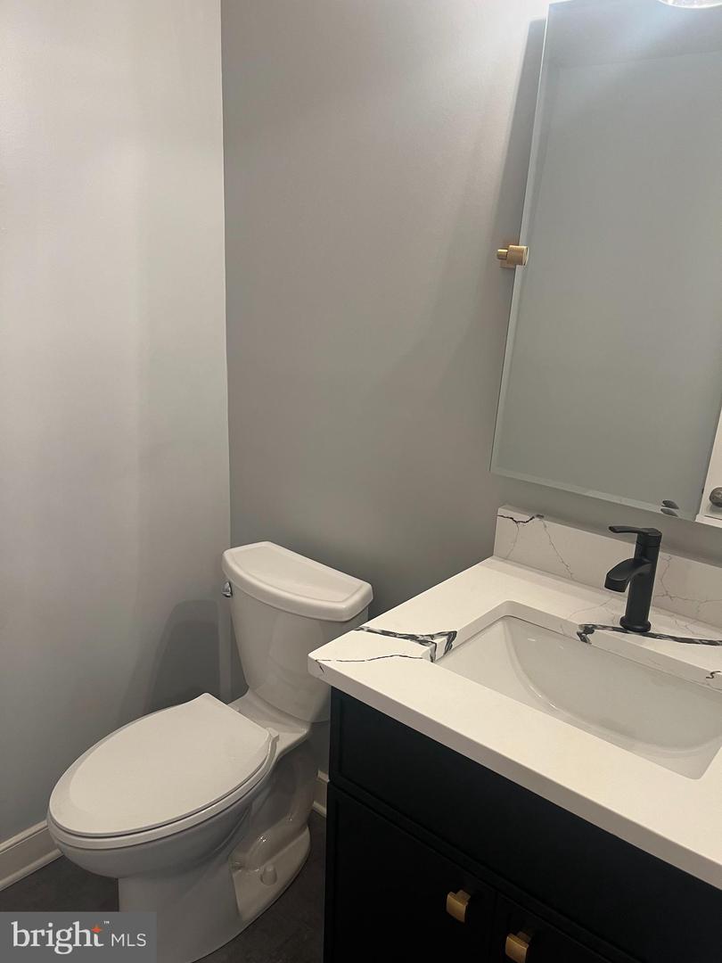 11430 Strand Dr #110 Property Photo 5