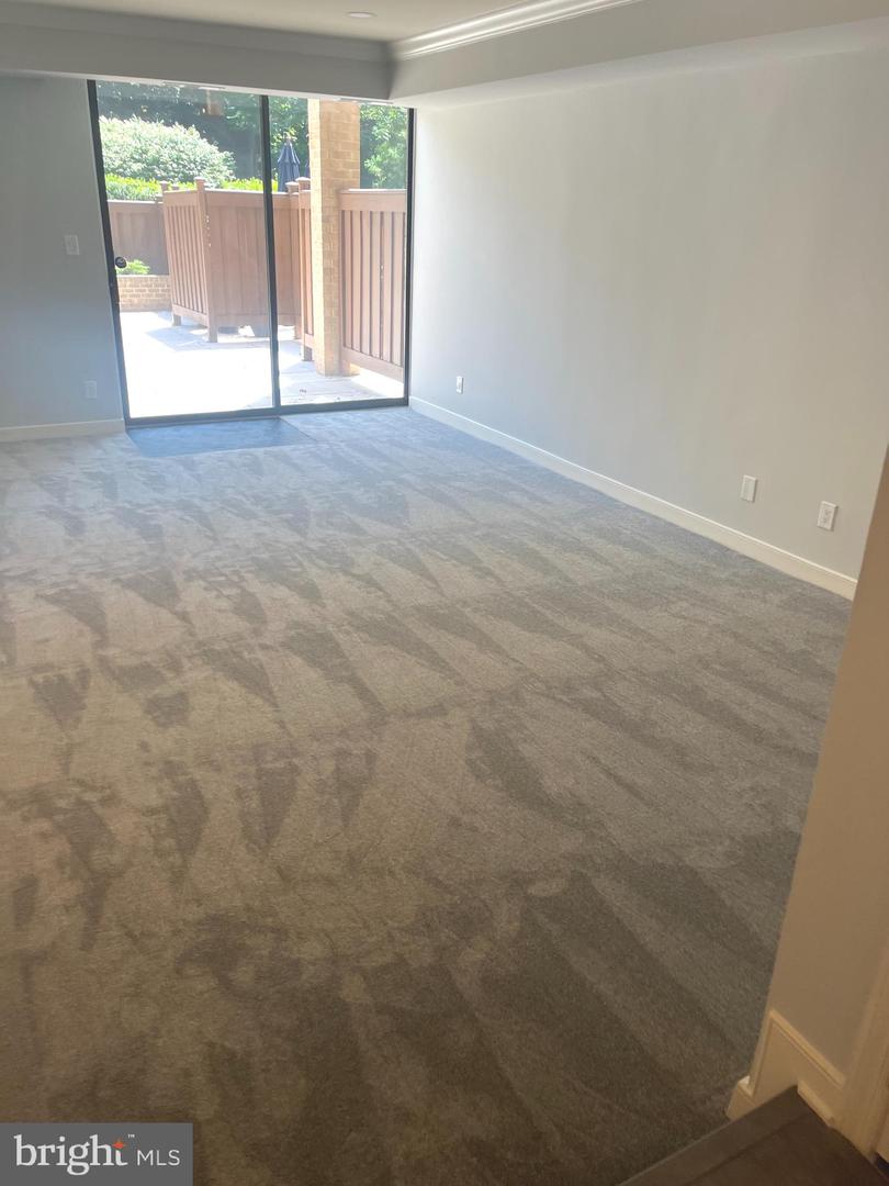 11430 Strand Dr #110 Property Photo 13