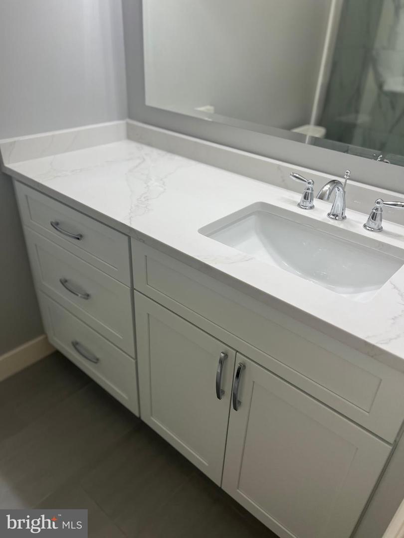 11430 Strand Dr #110 Property Photo 28