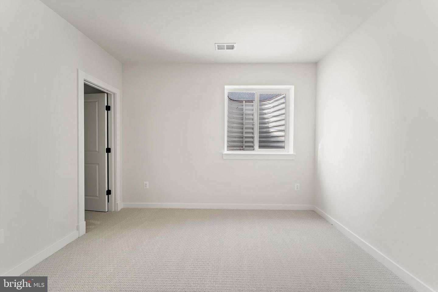 17403 Fyffe Rd Property Photo 32