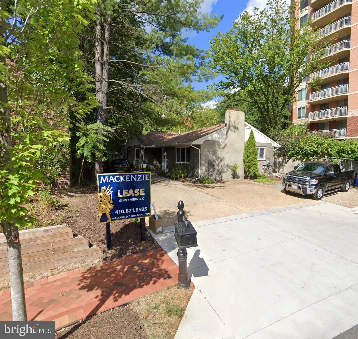 4829 West Ln Property Photo 7