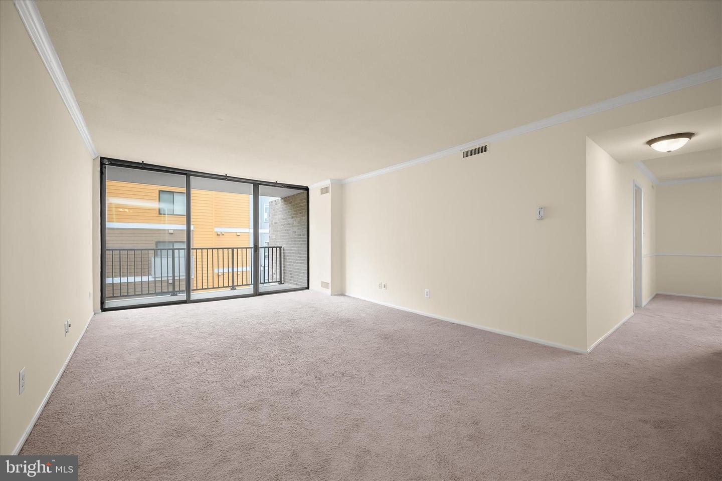 4 Monroe St #4-810 Property Photo 10