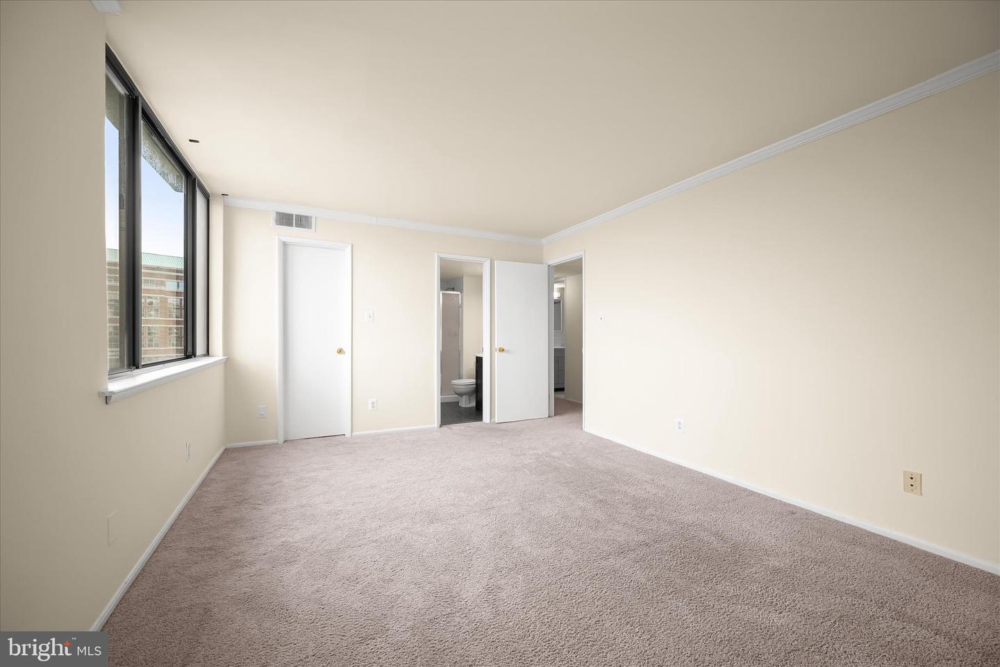 4 Monroe St #4-810 Property Photo 26
