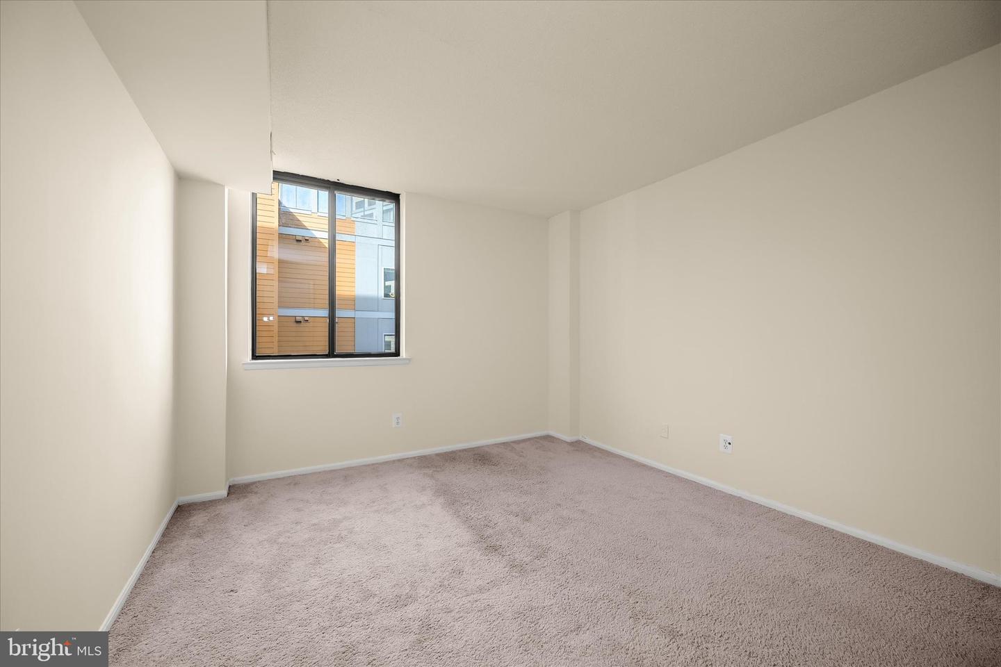 4 Monroe St #4-810 Property Photo 31