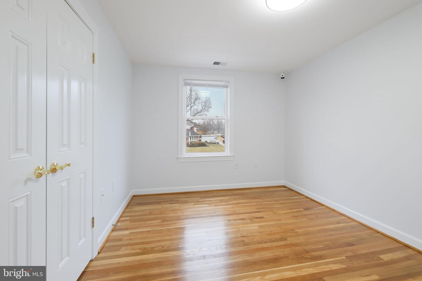 711 Lamberton Dr Property Photo 39