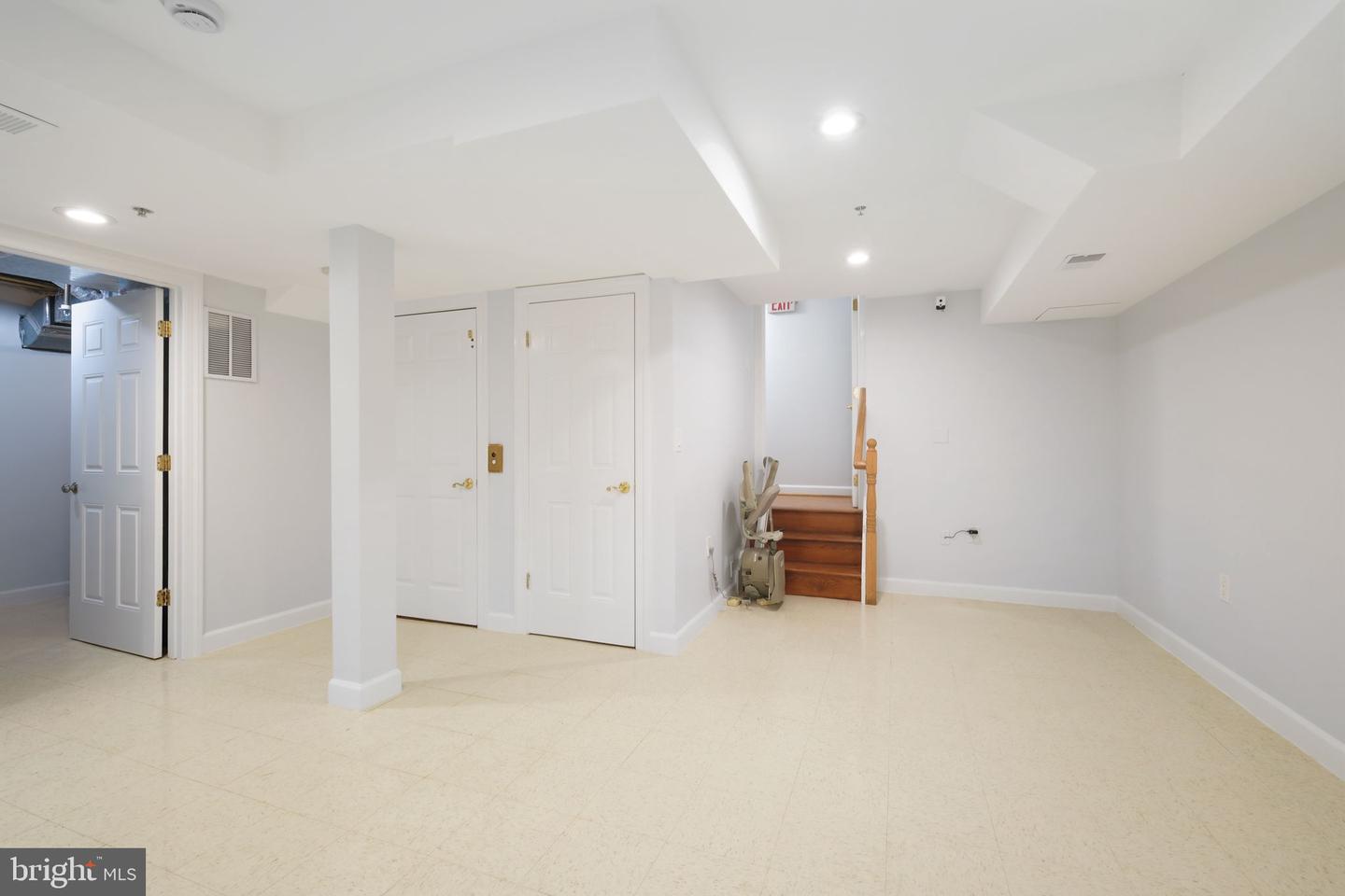 711 Lamberton Dr Property Photo 46