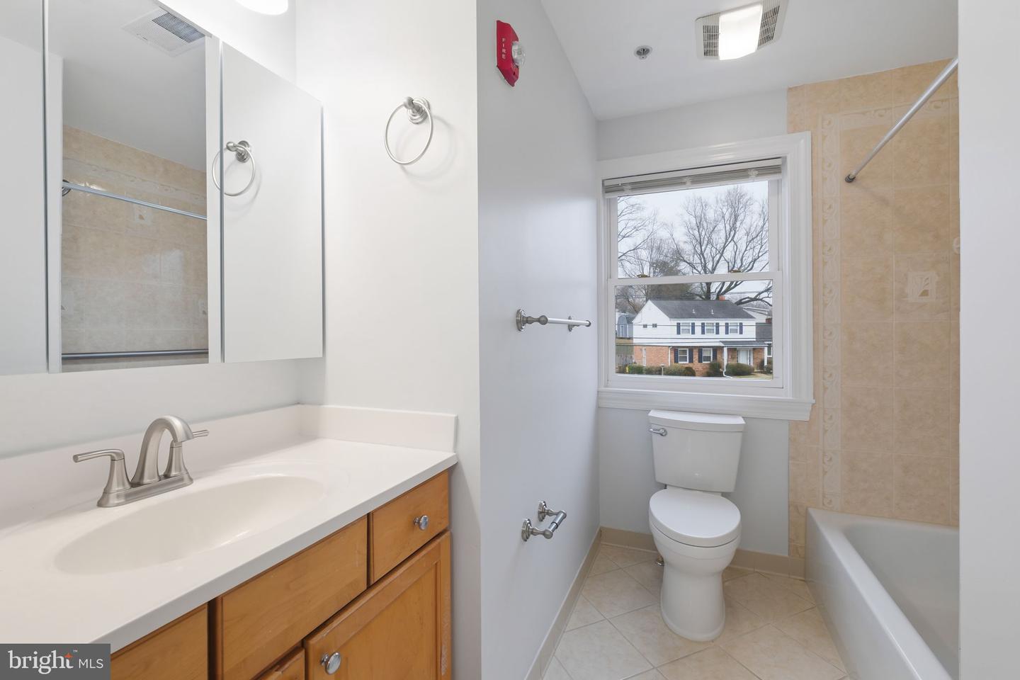 711 Lamberton Dr Property Photo 41