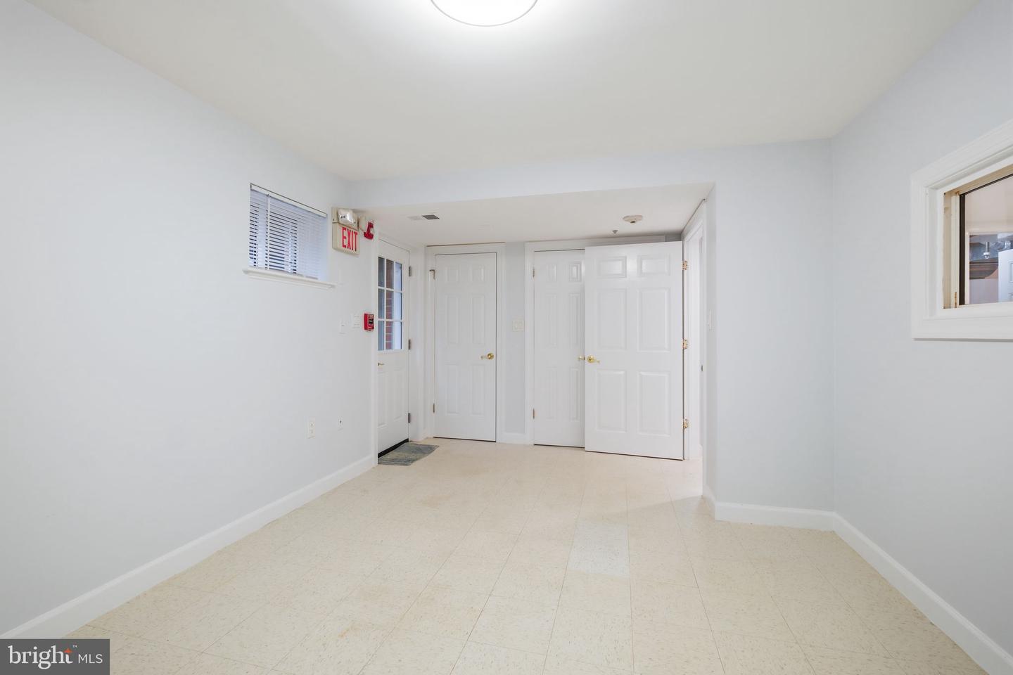 711 Lamberton Dr Property Photo 49