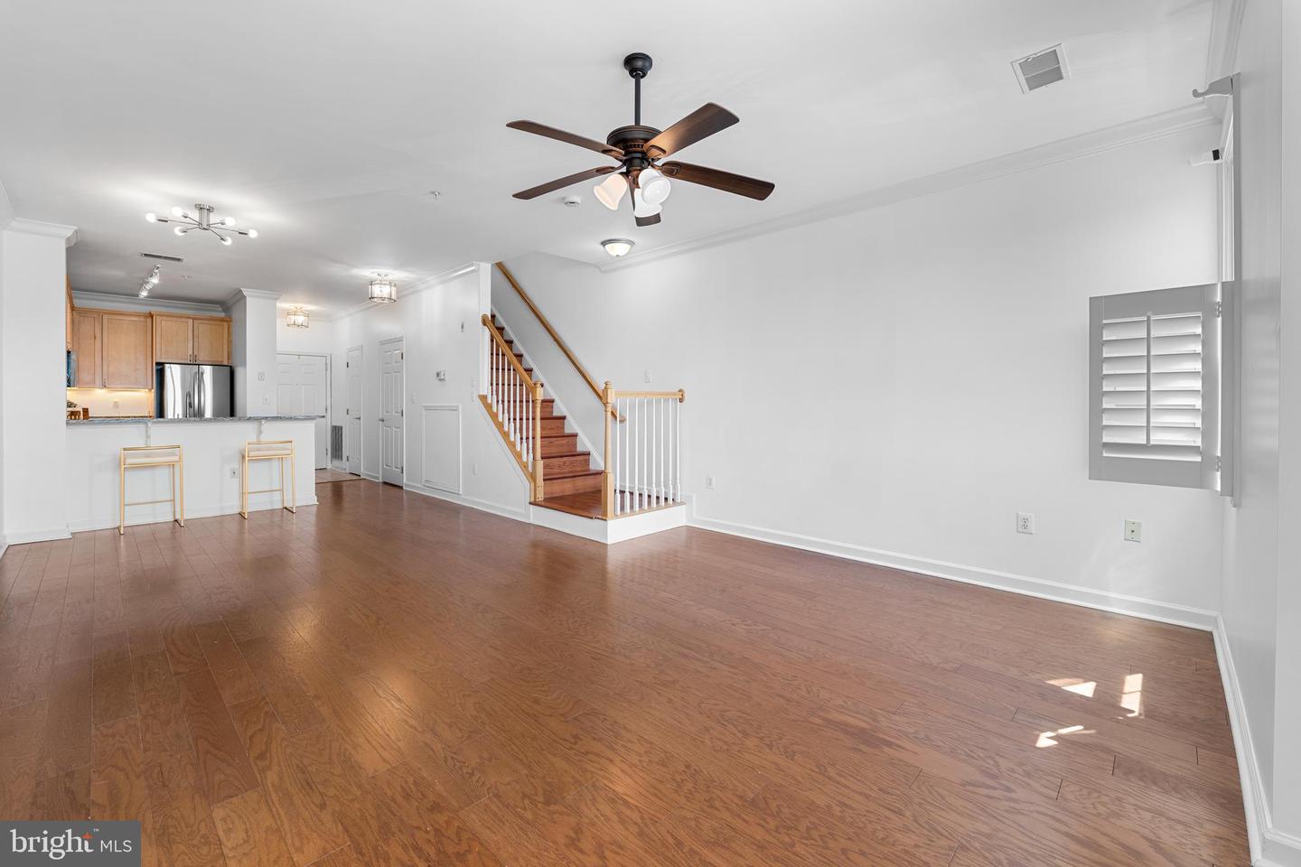 302 King Farm Blvd #30208 Property Photo 18