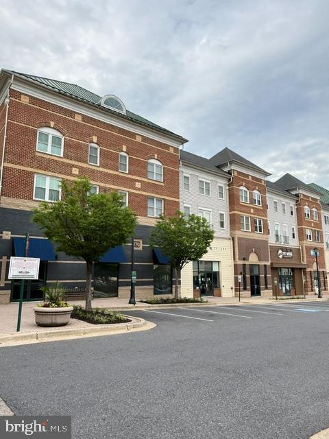 302 King Farm Blvd #30208 Property Photo 31