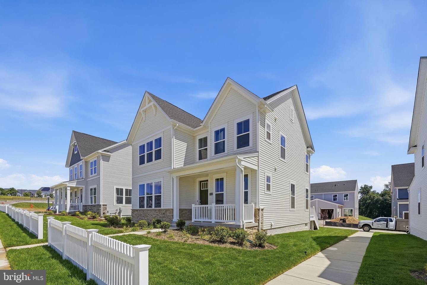 17053 Gathering St Property Photo 2