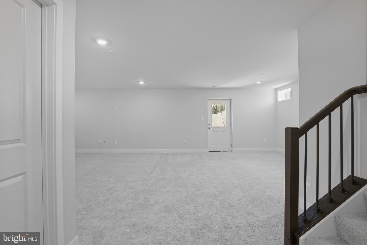 17053 Gathering St Property Photo 6