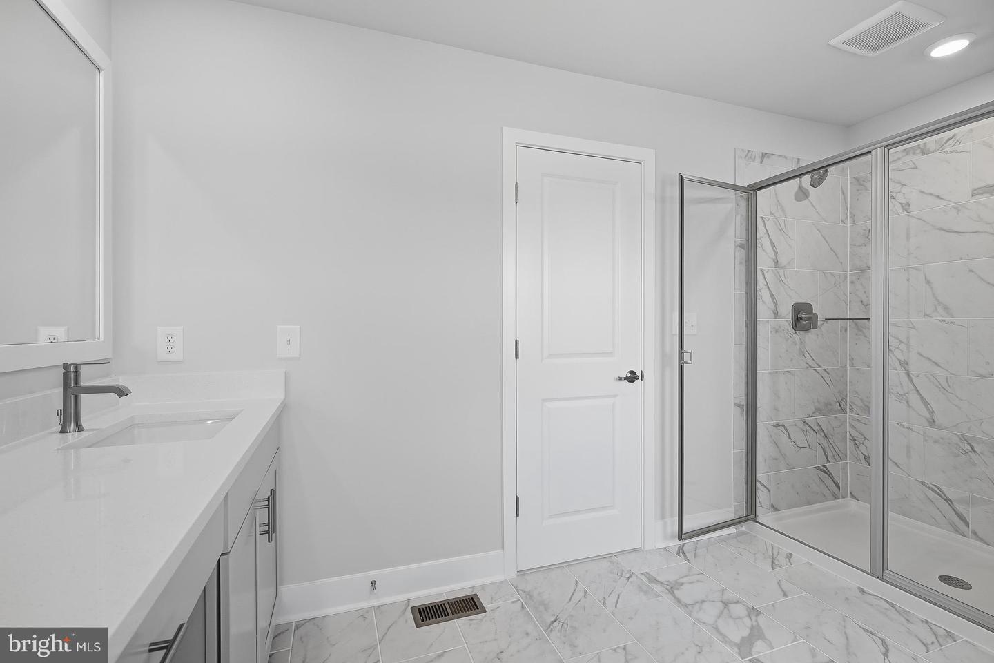 17053 Gathering St Property Photo 24