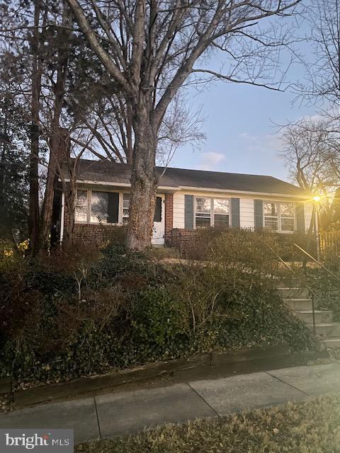 9403 Ewing Dr Property Photo 1