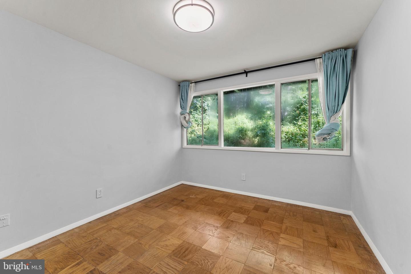 7541 Spring Lake Dr #unit #b-1 Property Photo 9