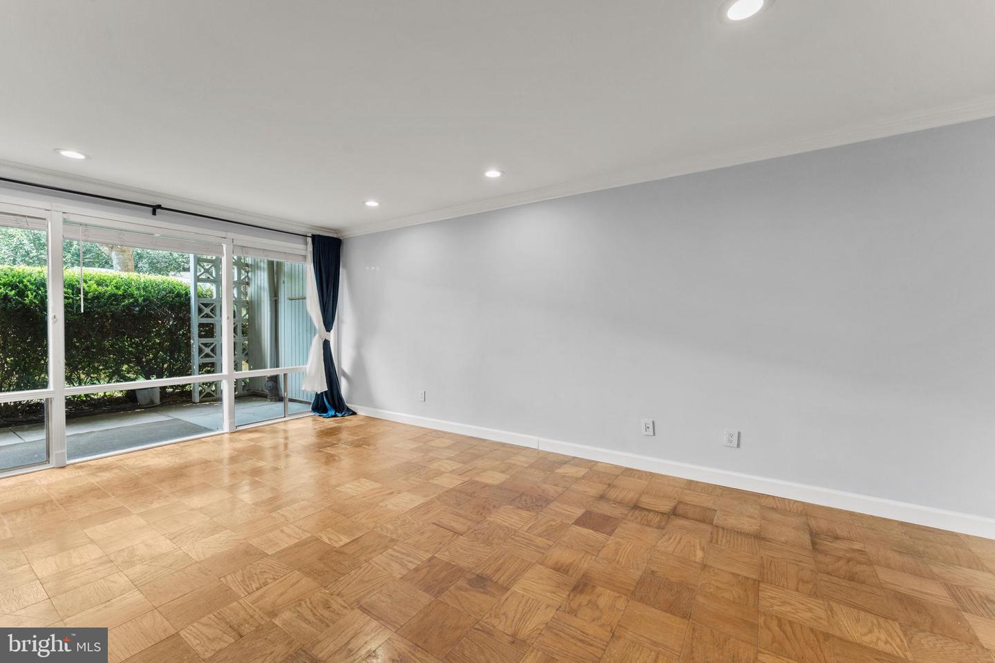 7541 Spring Lake Dr #unit #b-1 Property Photo 19
