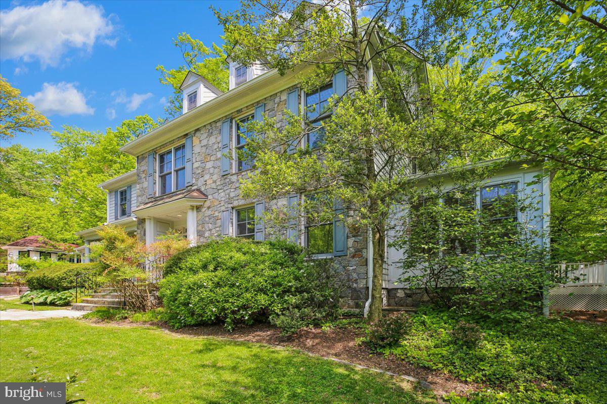6302 Walhonding Rd Property Photo 3