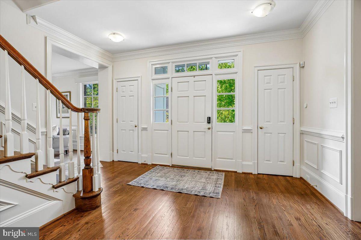 6302 Walhonding Rd Property Photo 7