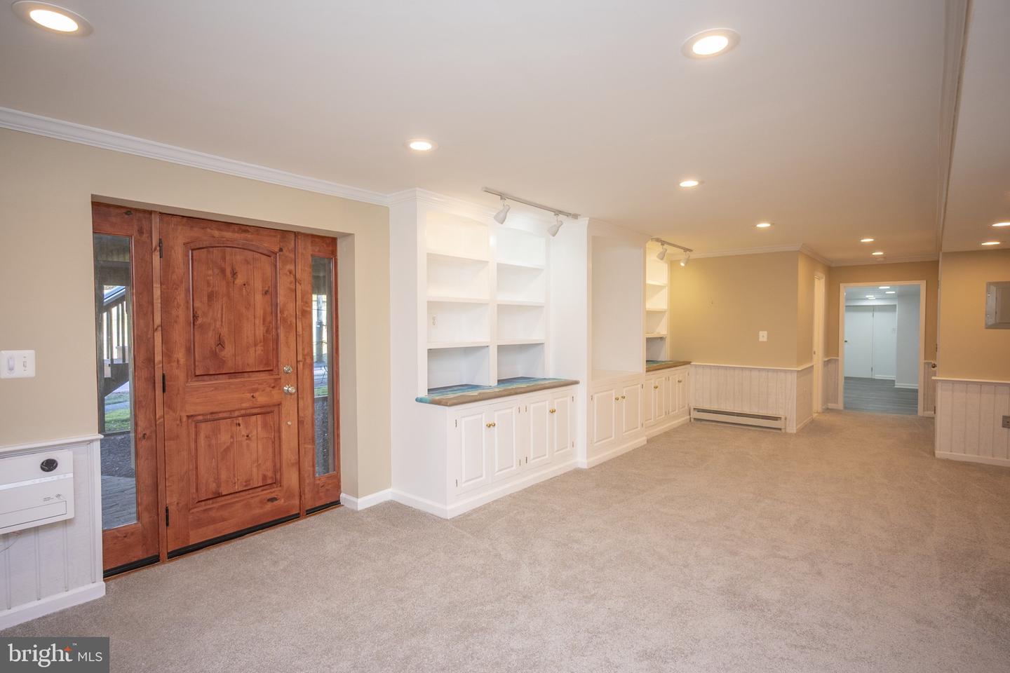 2104 Steuben Way Property Photo 9