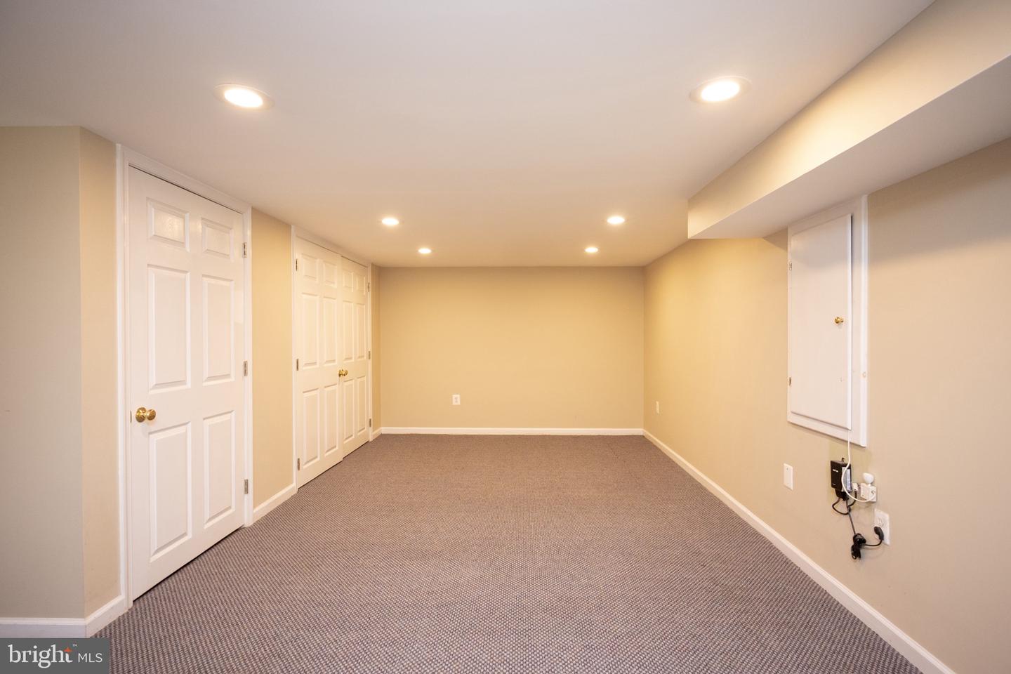 2104 Steuben Way Property Photo 12