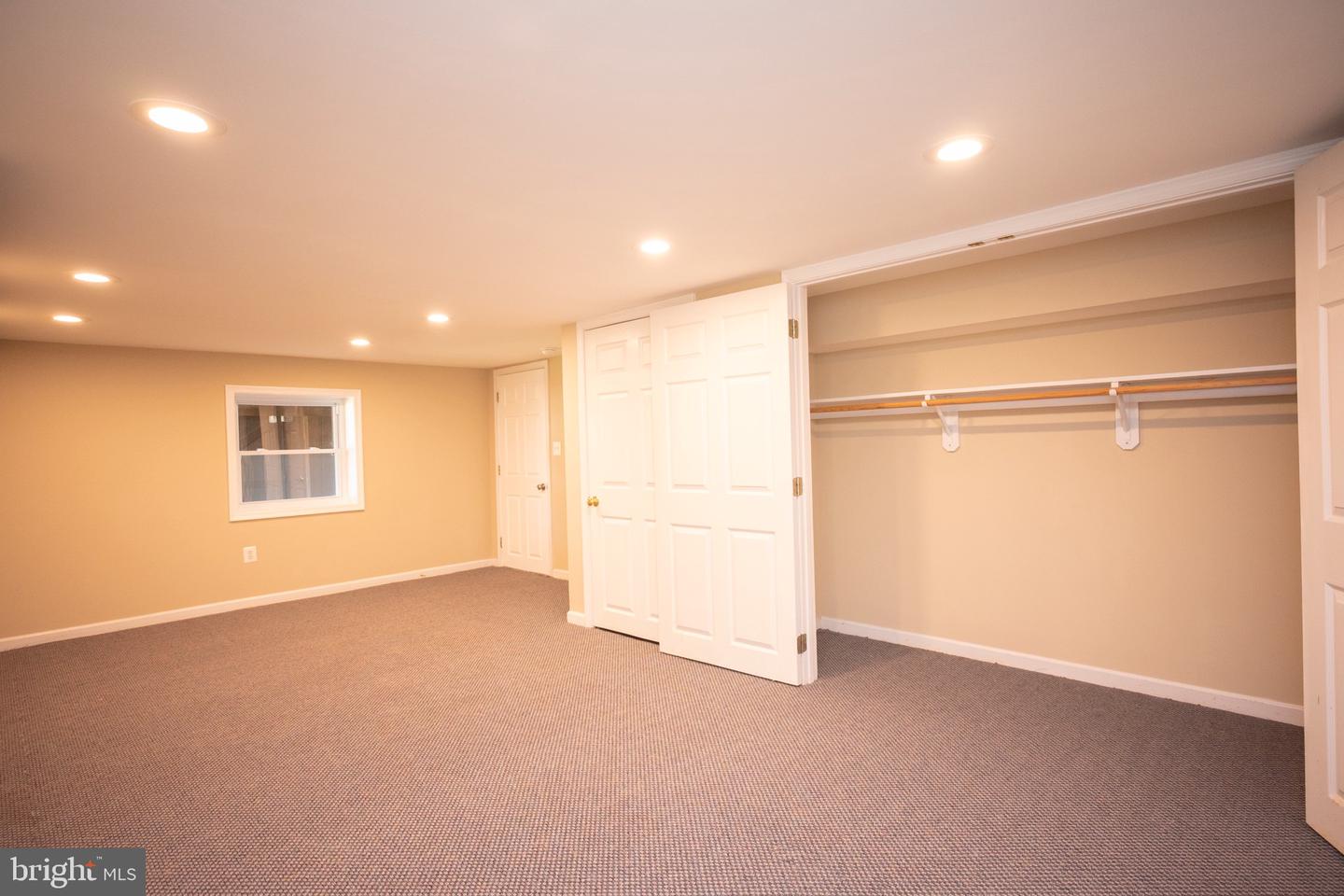 2104 Steuben Way Property Photo 14