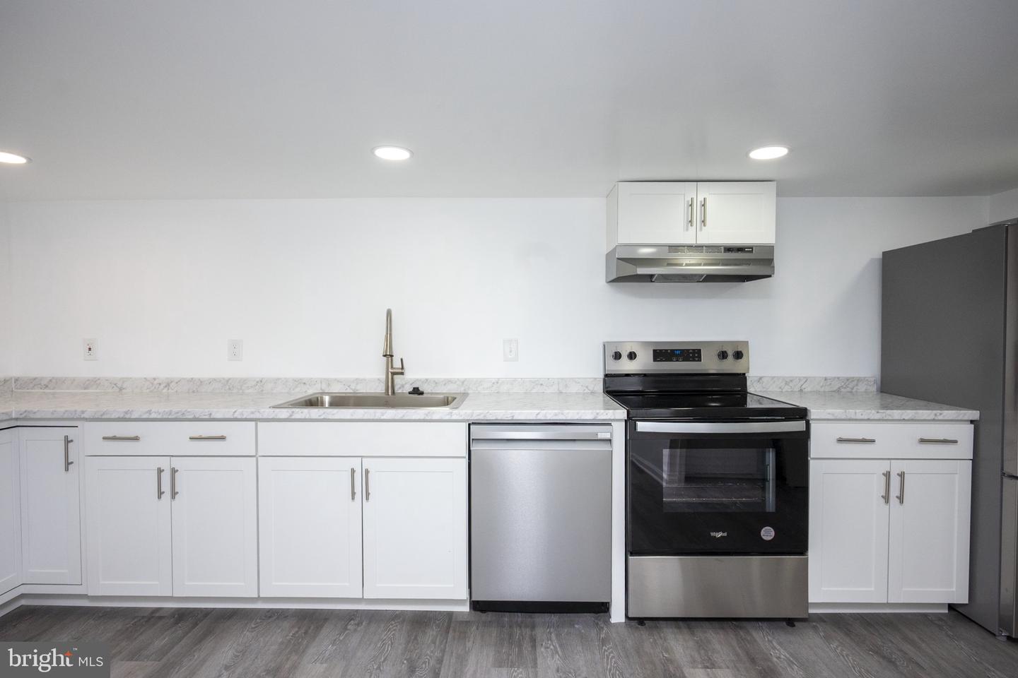 2104 Steuben Way Property Photo 18