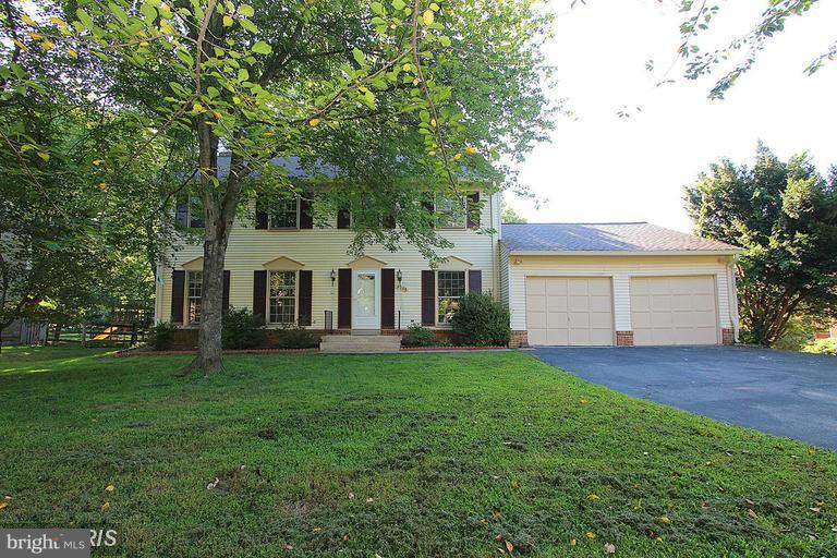 8208 GAINSBOROUGH CT W Property Photo 1