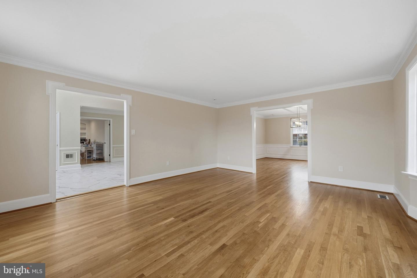 22340 Flintridge Dr Property Photo 12