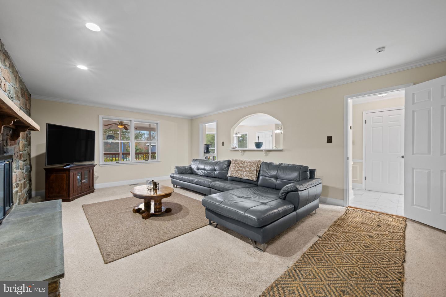 22340 Flintridge Dr Property Photo 29