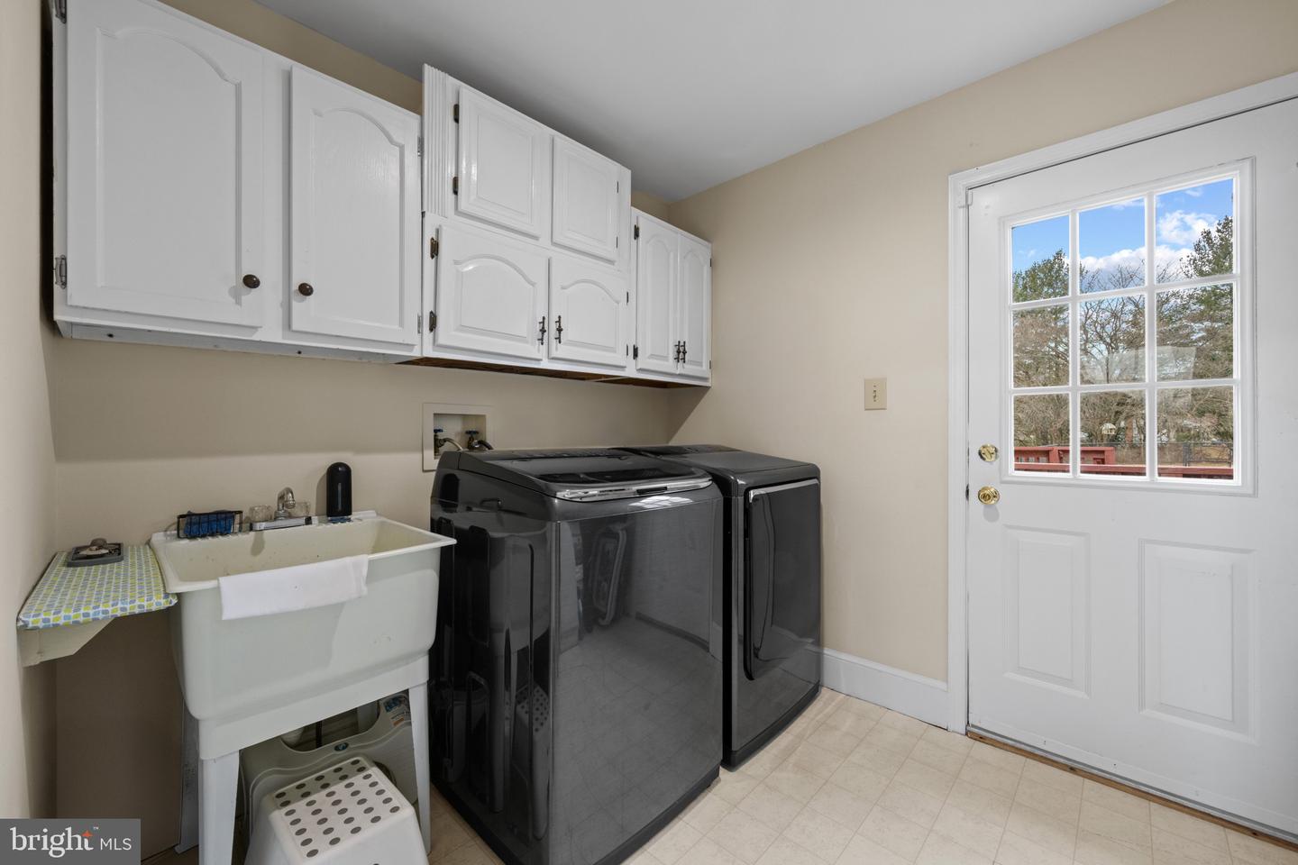 22340 Flintridge Dr Property Photo 30