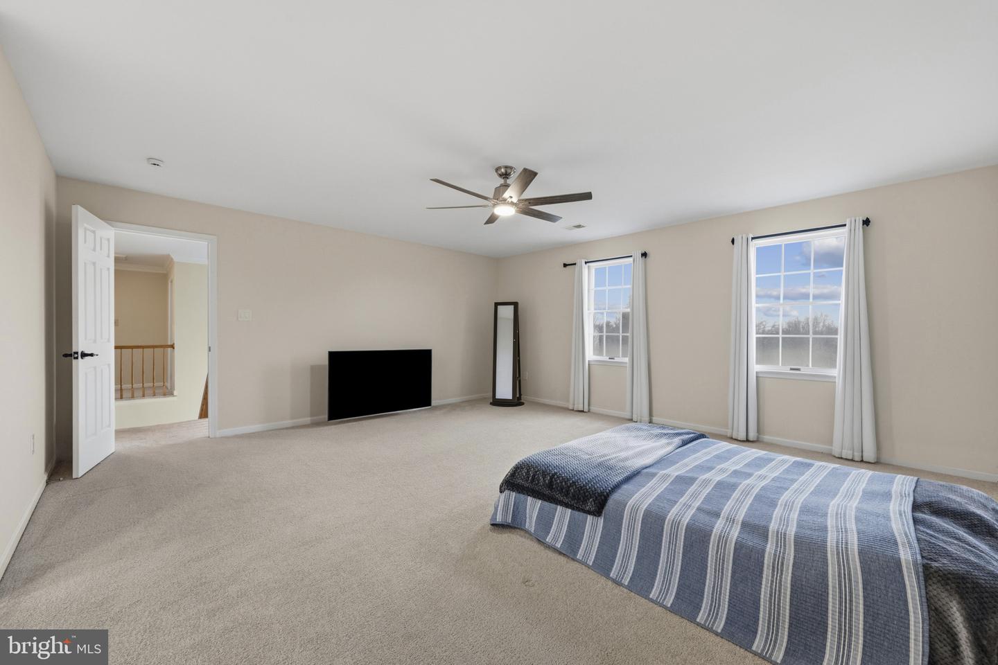 22340 Flintridge Dr Property Photo 37