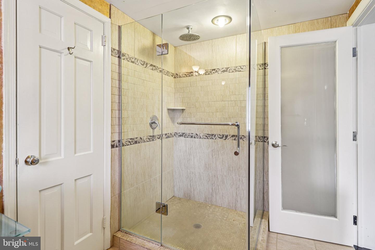 5301 Goldsboro Rd Property Photo 47