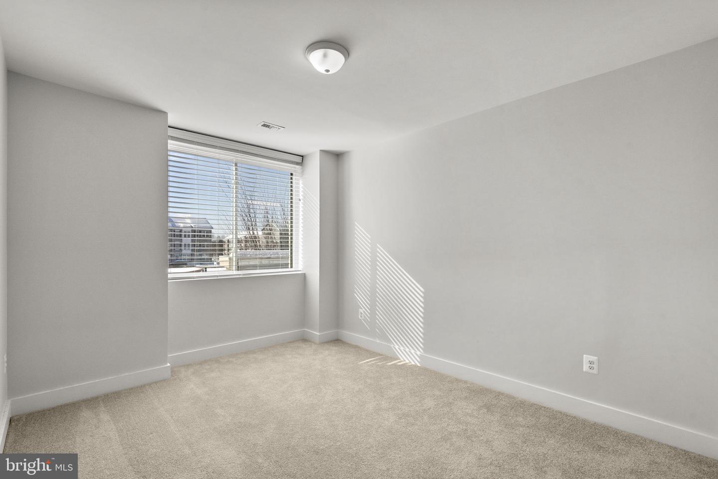19520 Village Walk Dr #3-101 Property Photo 15