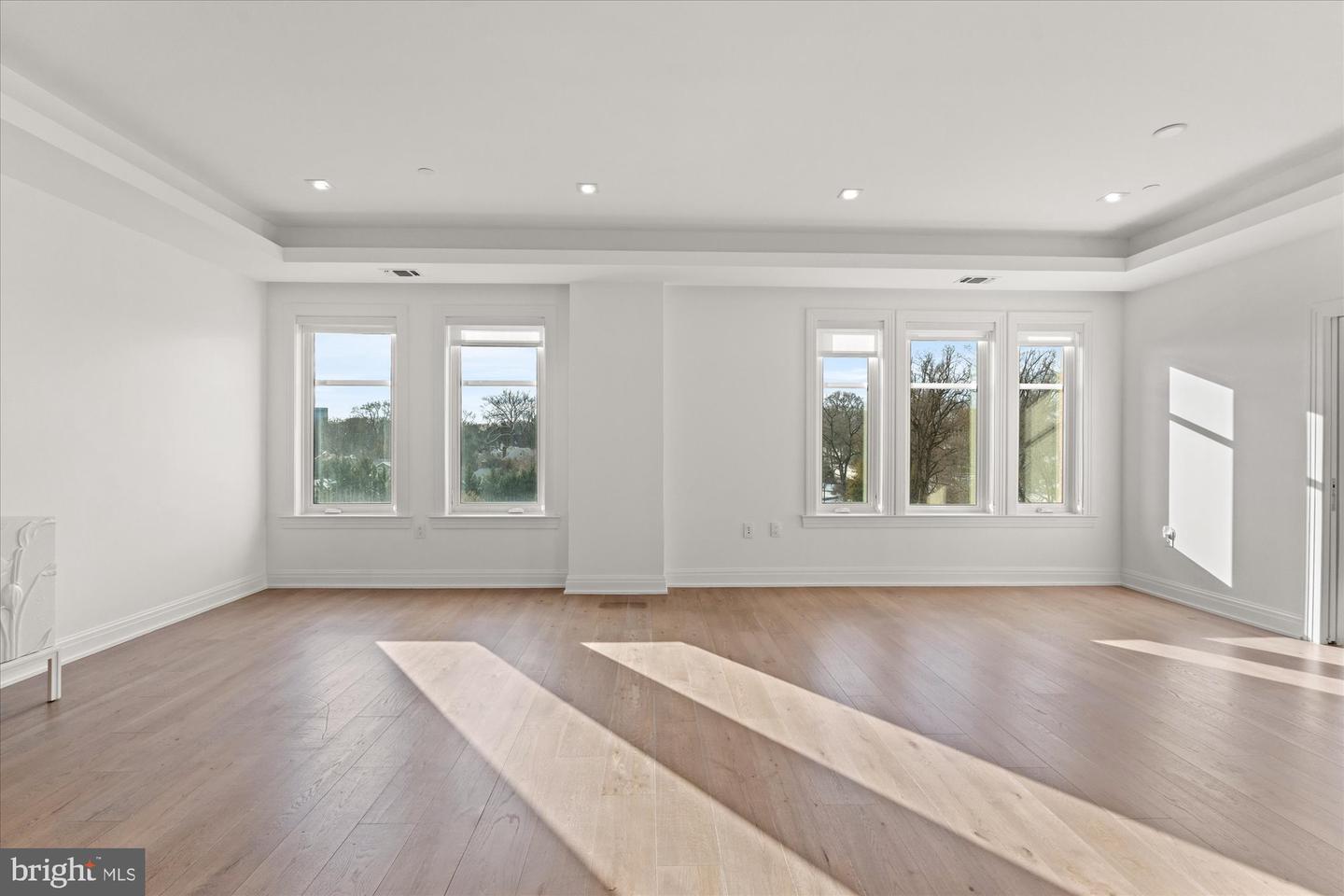 8551 Connecticut Ave #602 Property Photo 8