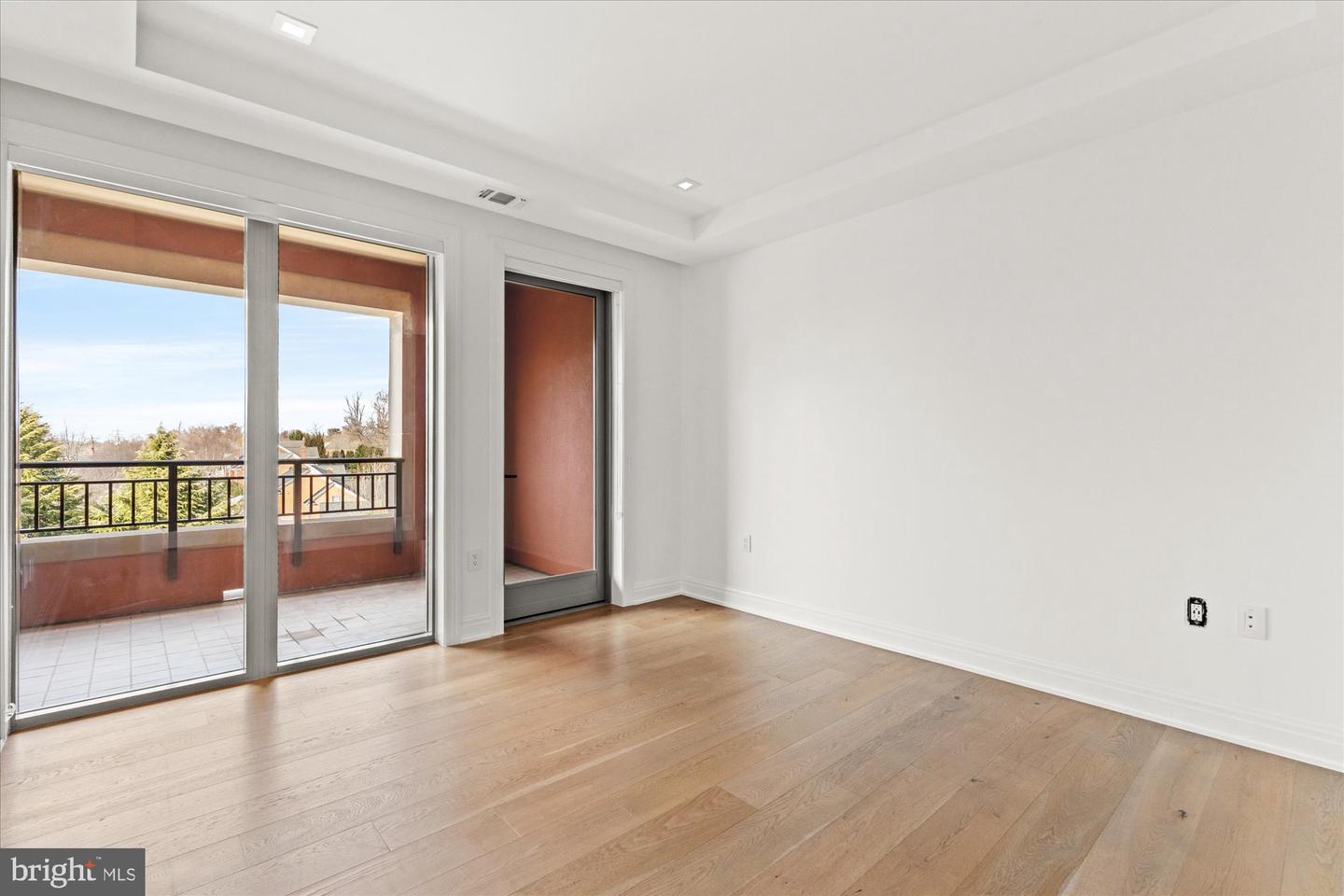 8551 Connecticut Ave #602 Property Photo 16