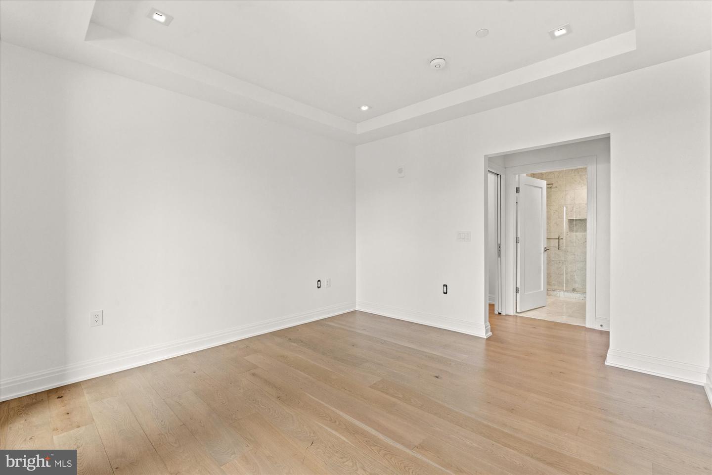 8551 Connecticut Ave #602 Property Photo 23