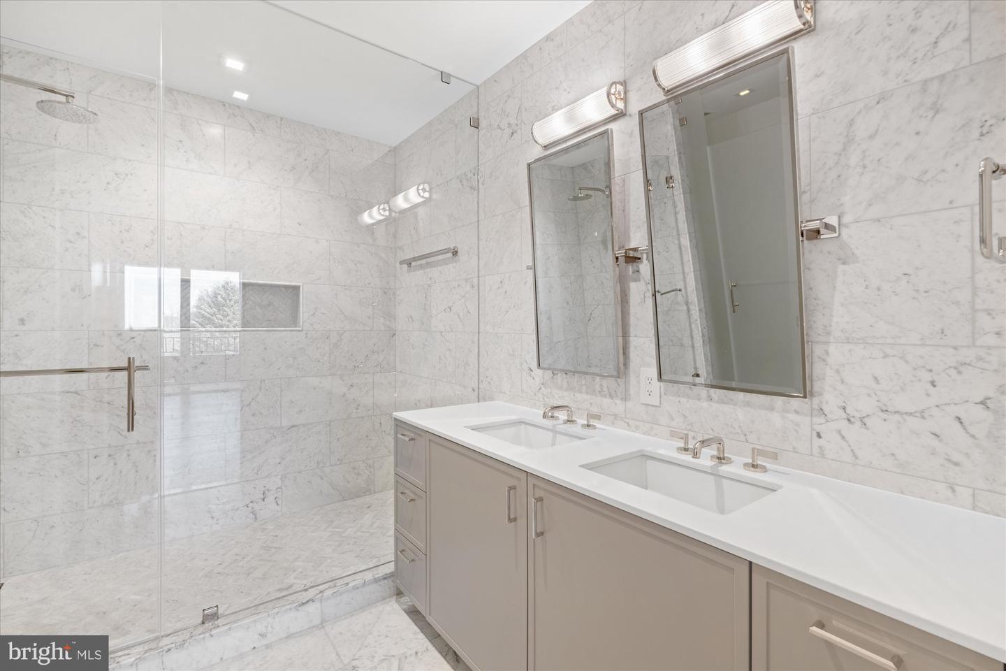 8551 Connecticut Ave #602 Property Photo 25