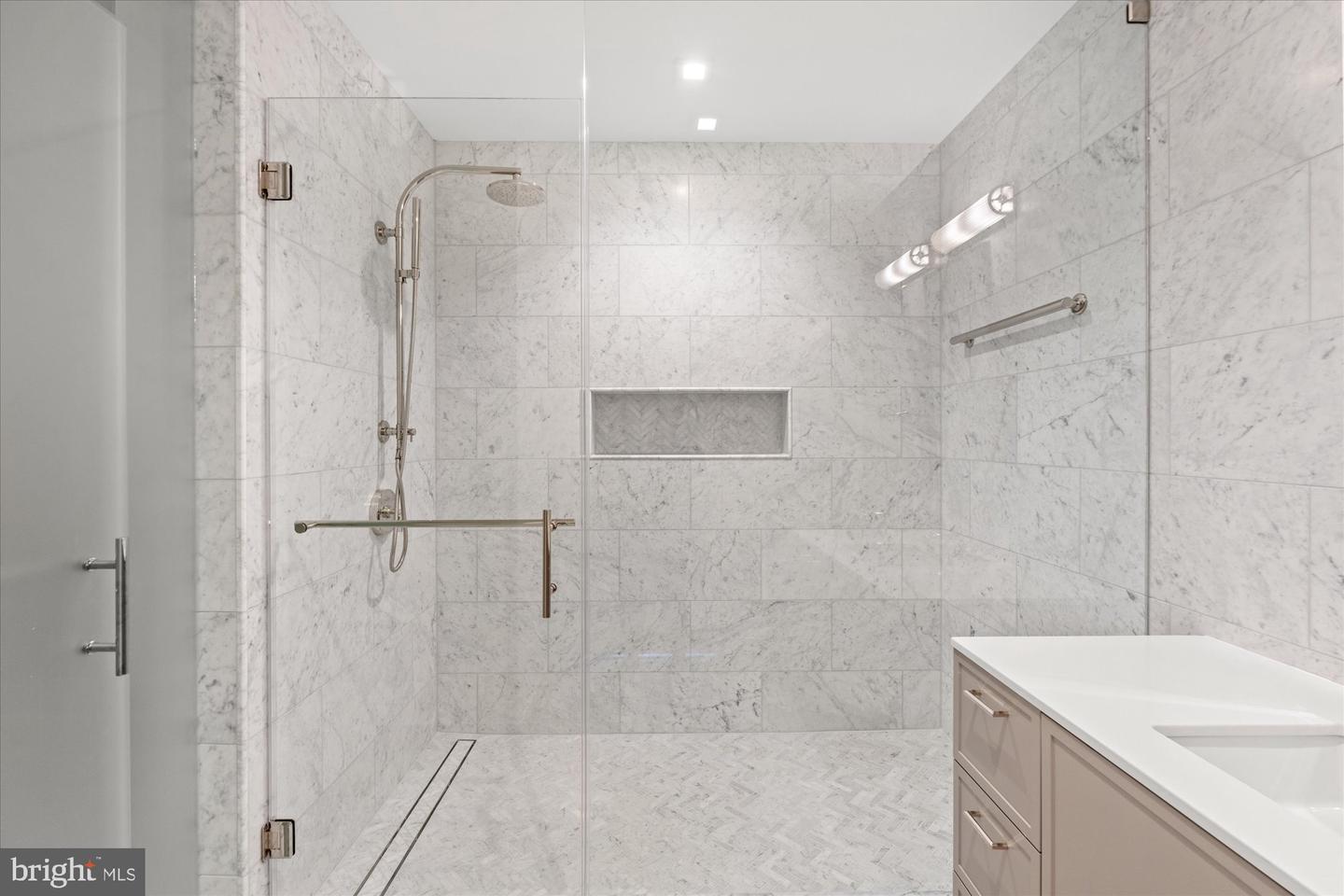 8551 Connecticut Ave #602 Property Photo 27