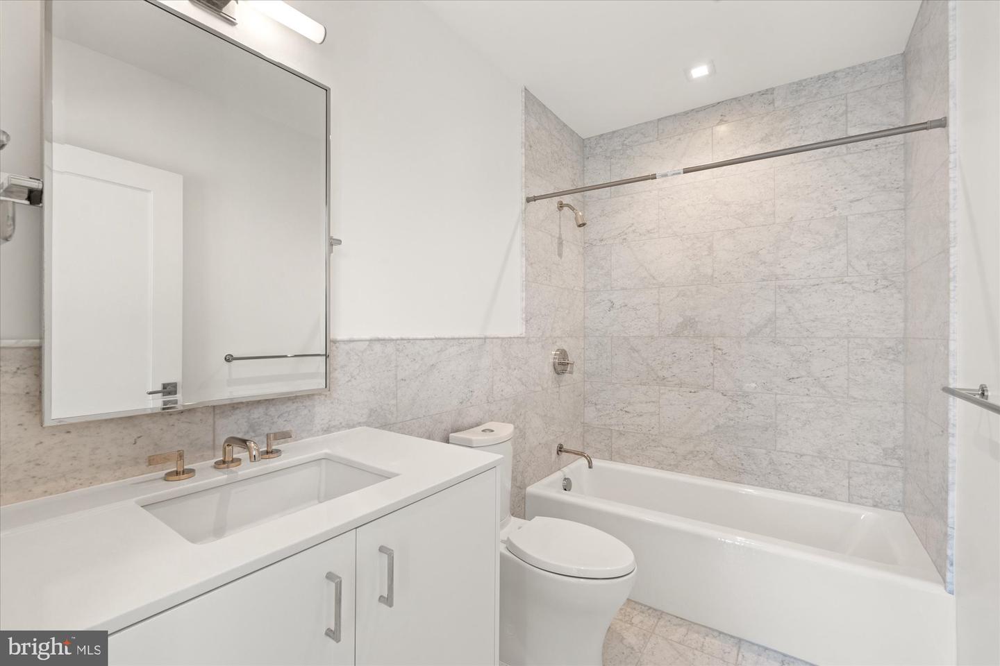 8551 Connecticut Ave #602 Property Photo 32