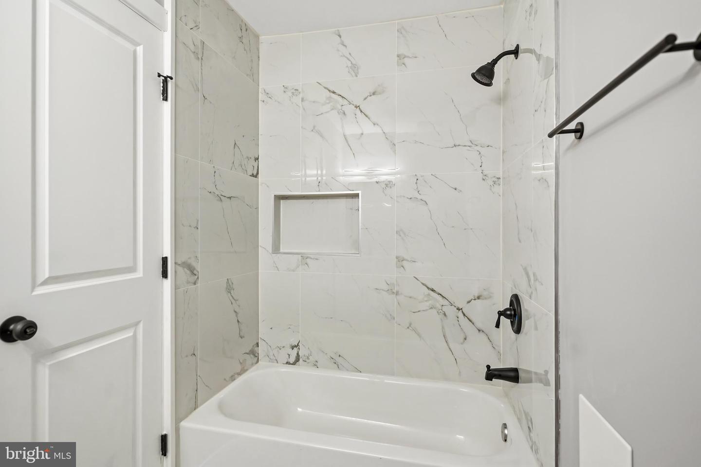 9201 Three Oaks Dr Property Photo 23