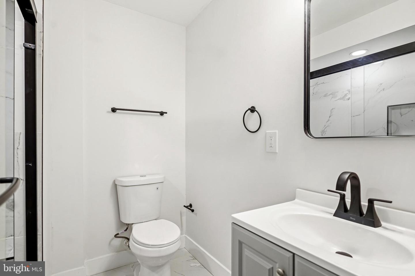 9201 Three Oaks Dr Property Photo 27