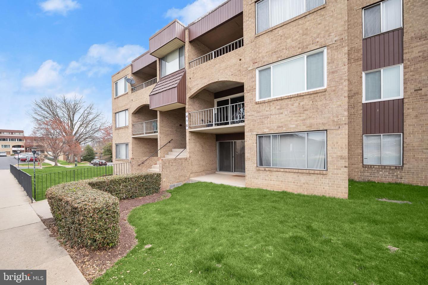 416 Girard St #t2 Property Photo 1