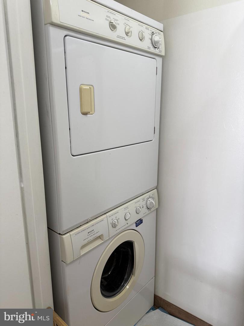 2501 Mcveary Ct #11c-c Property Photo 7