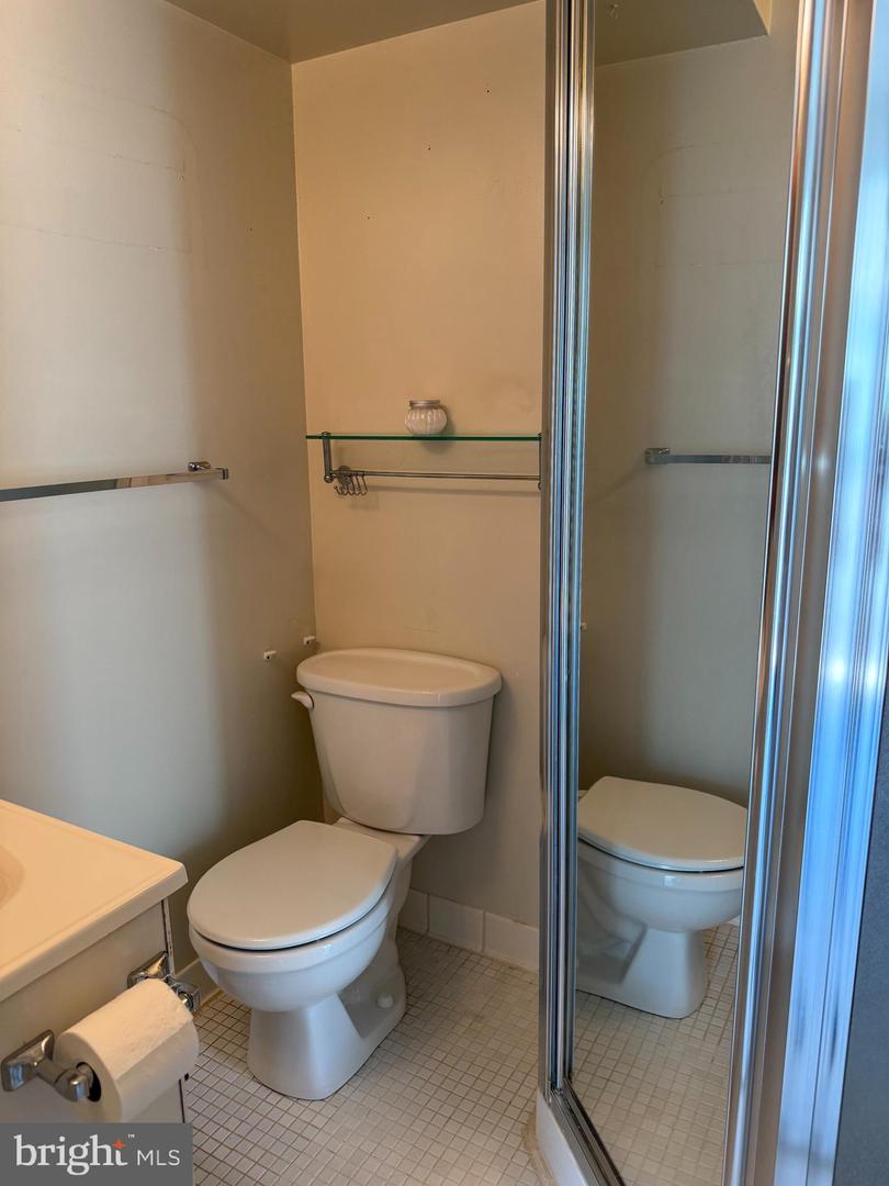 2501 Mcveary Ct #11c-c Property Photo 11